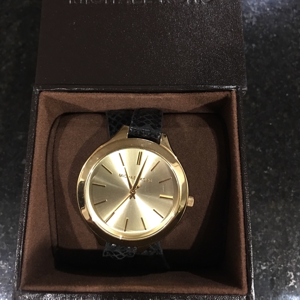 💰Michael Kors Black and Gold Wrap Watch